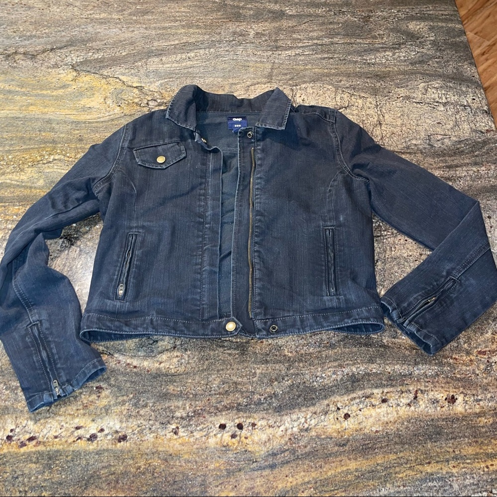 Gap black (light wash) denim jacket‎ size small